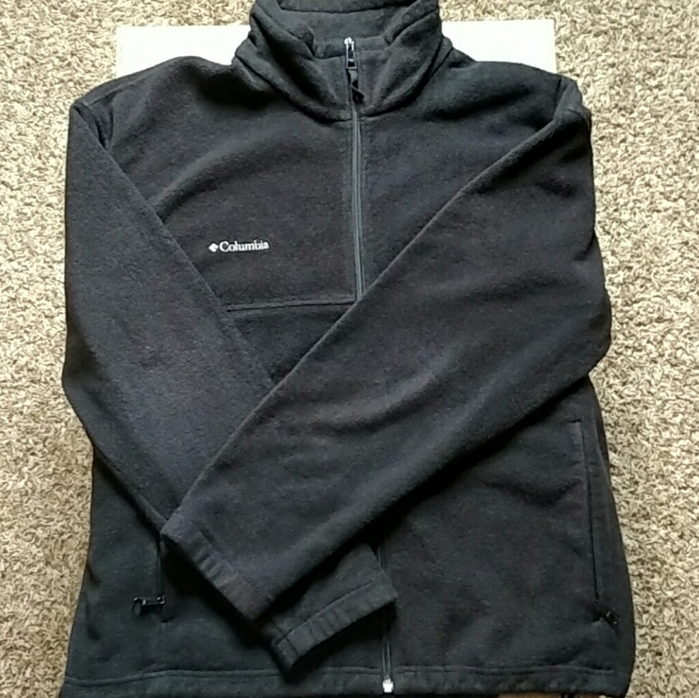 Columbia Black Full Zip Fleece Side Pockets Jacket